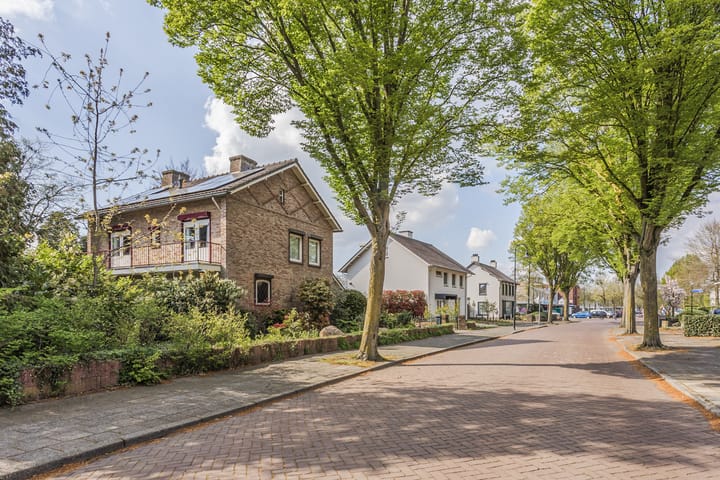 Photo 4 of Ereprijsstraat 45