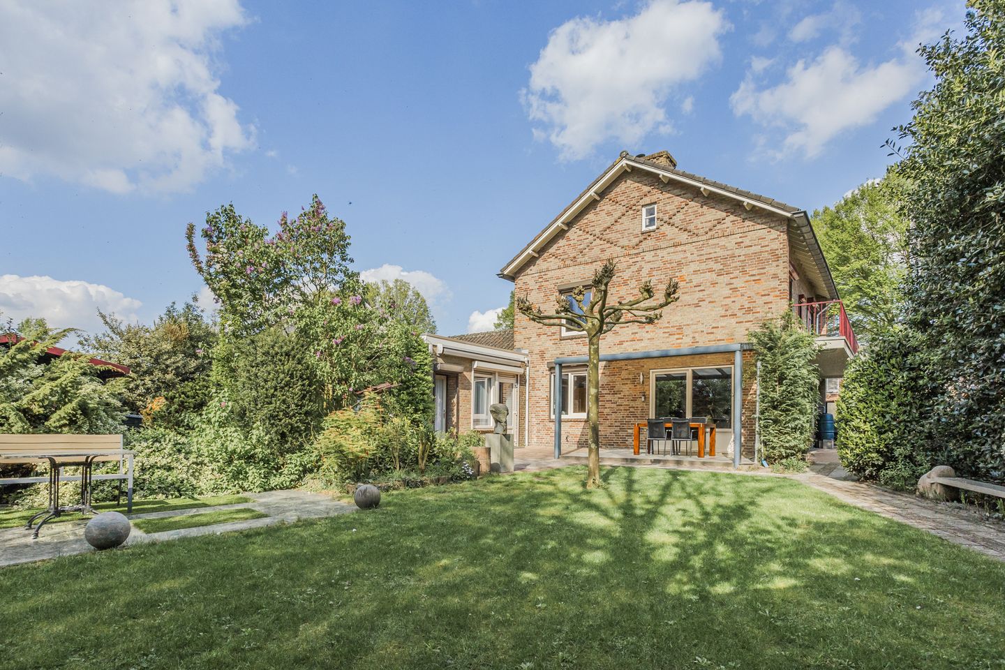 Foto 34 van Ereprijsstraat 45