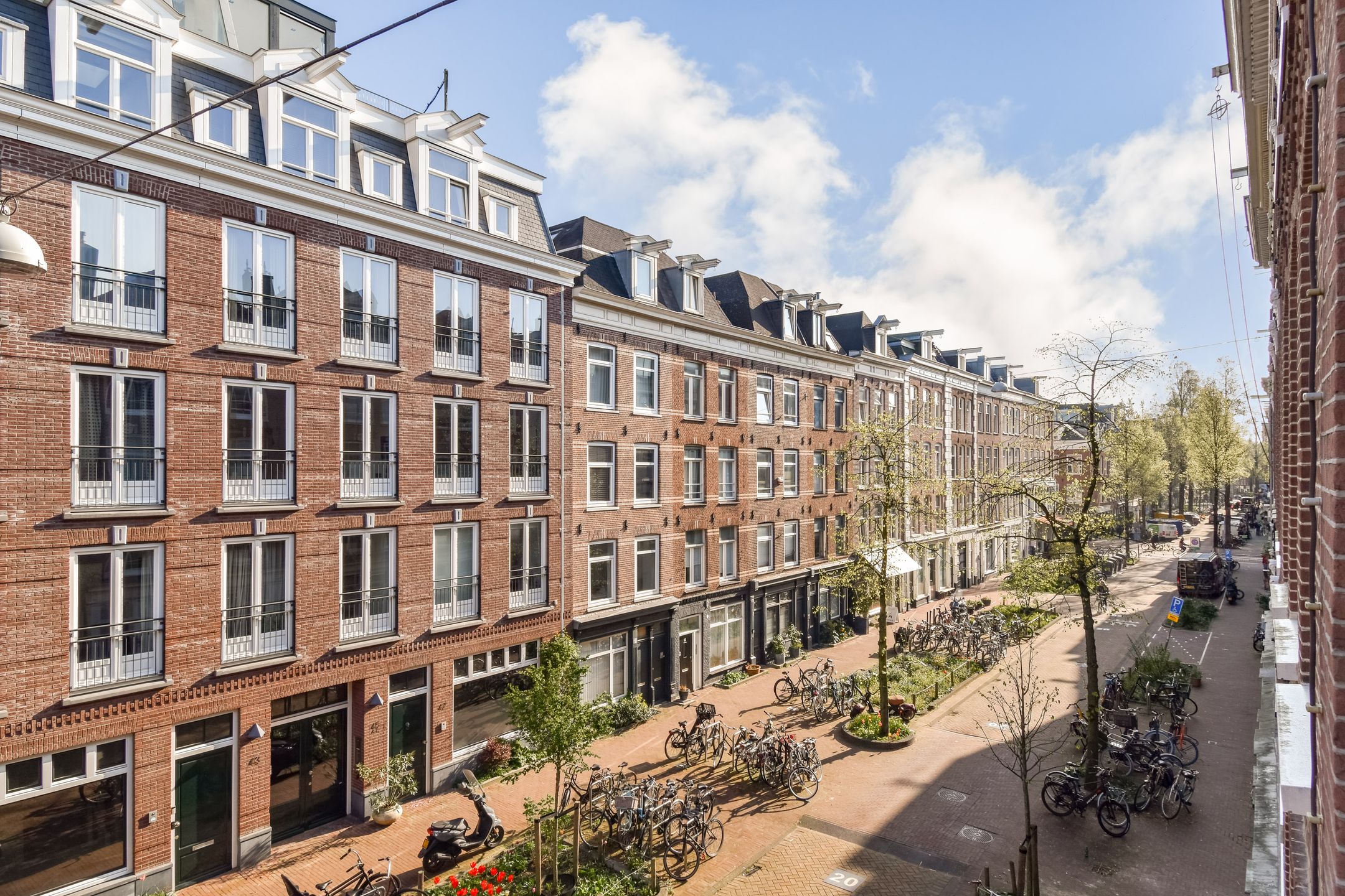 Photo 6 of Daniël Stalpertstraat 52-2