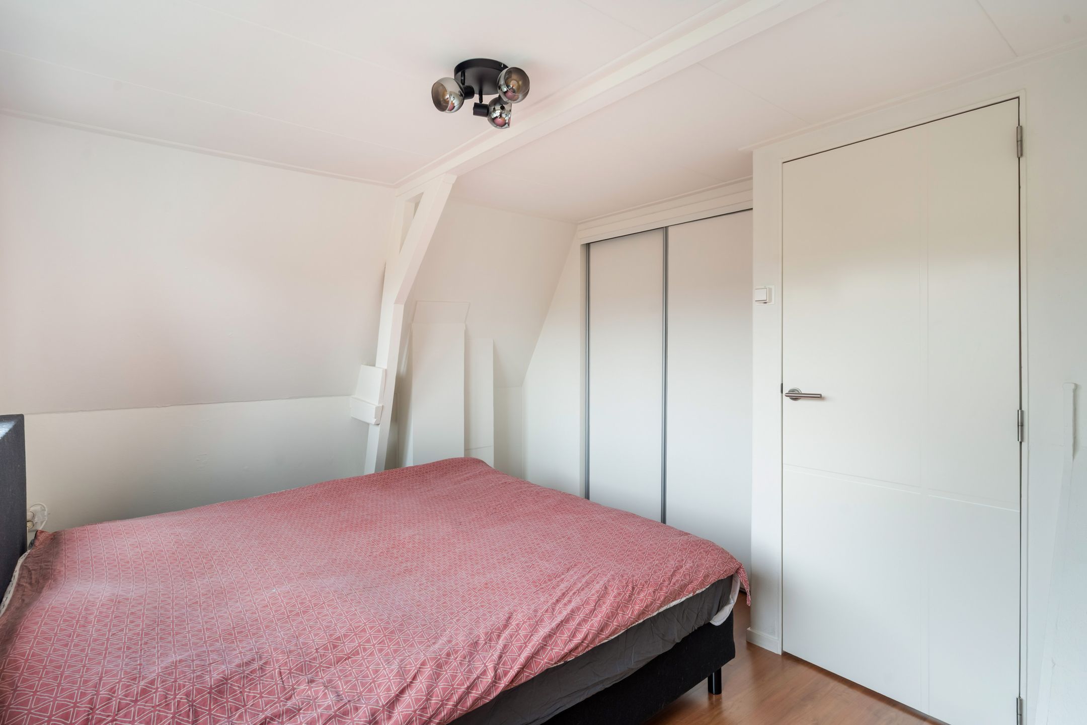 Foto 27 van van Strijenstraat 22