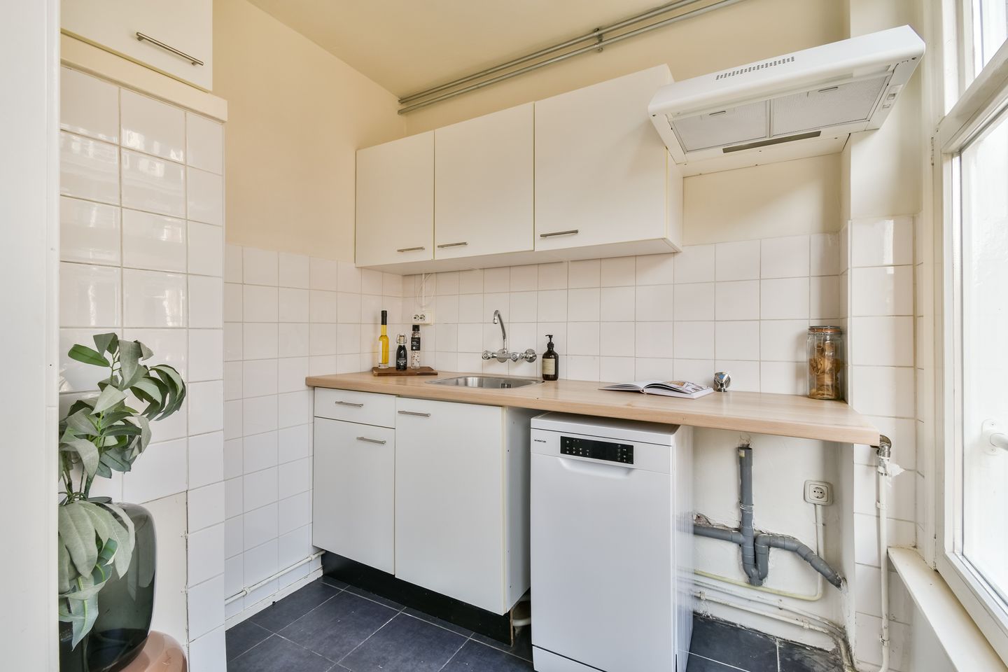 Photo 5 of Daniël Stalpertstraat 52-2