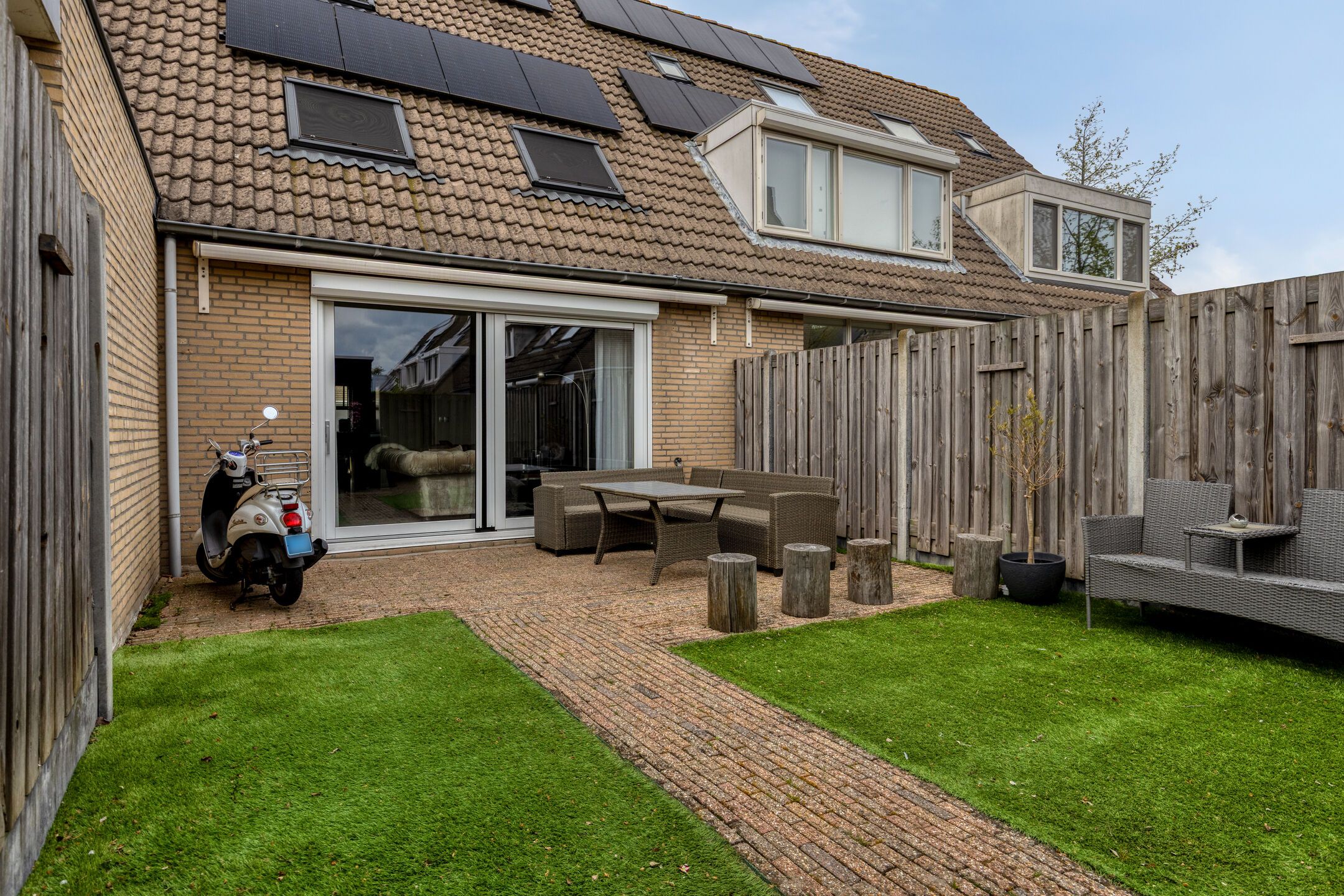 Photo 36 of Duvenee 37