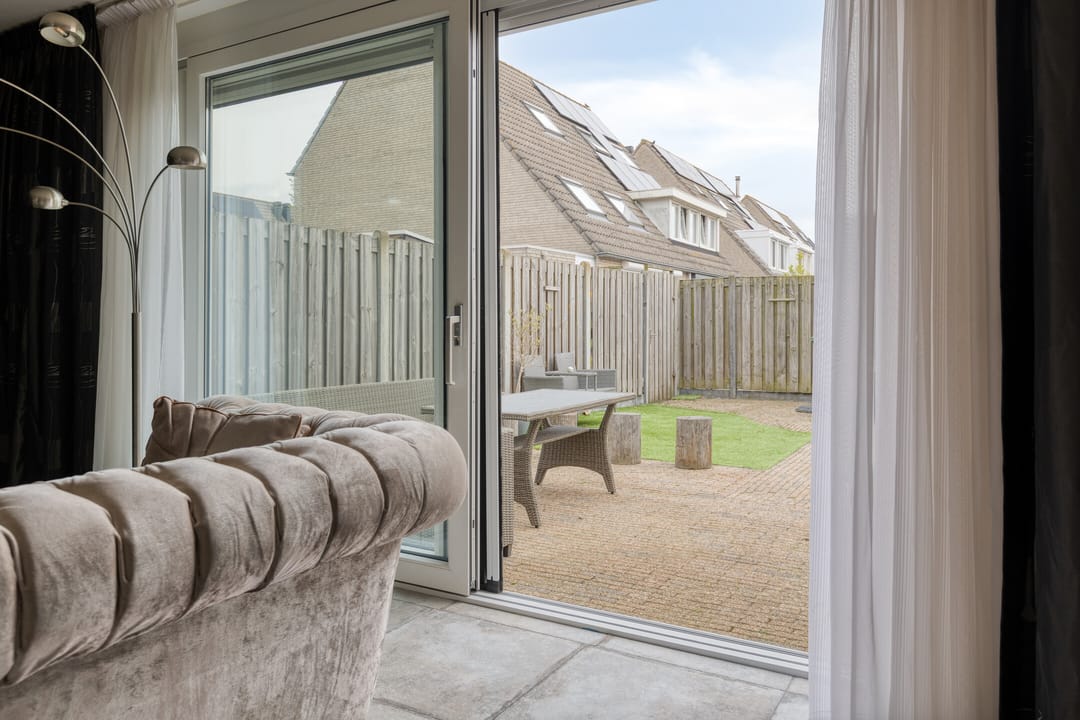 Photo 16 of Duvenee 37