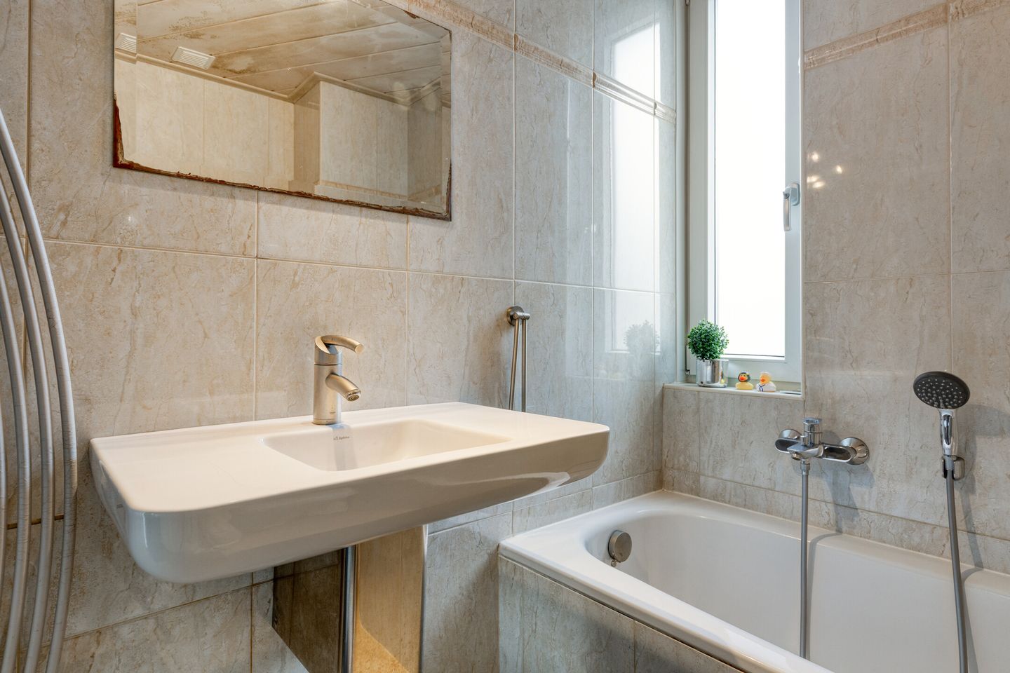 Photo 29 of Duvenee 37