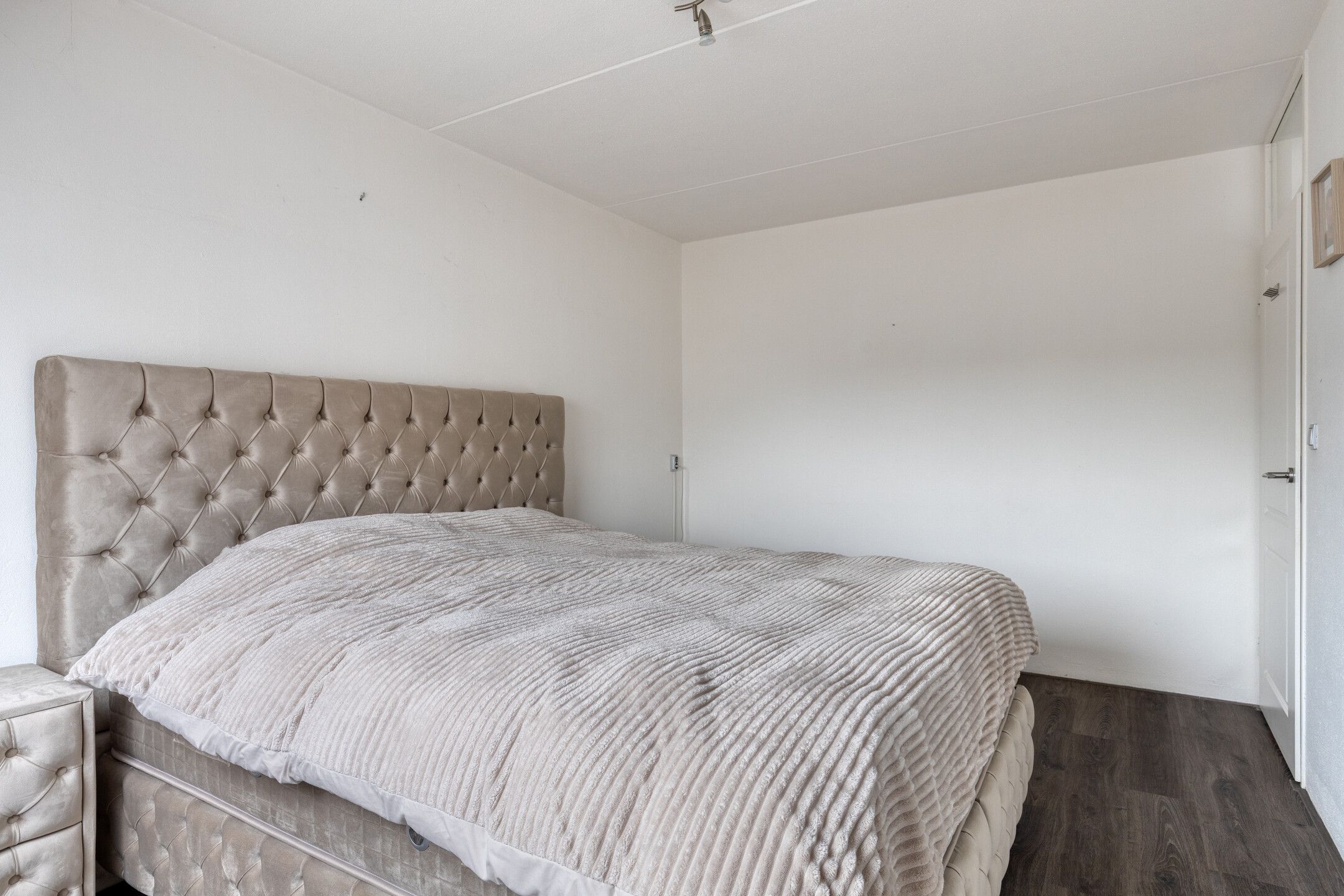 Photo 21 of Duvenee 37