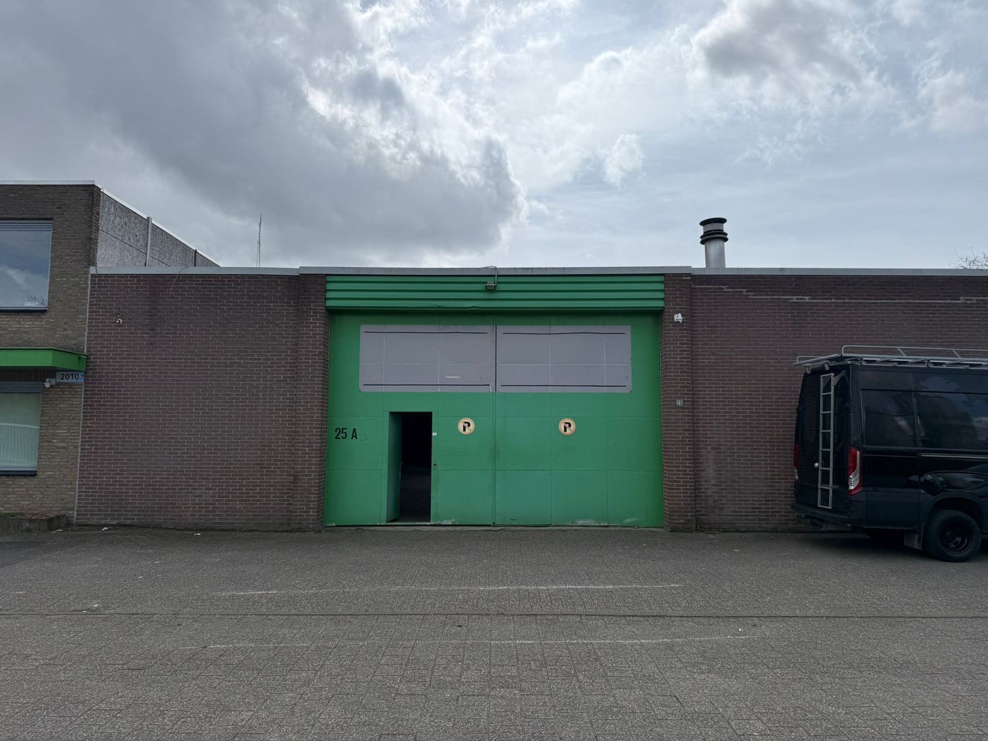 Bekijk foto 2 van Zoete Inval 25-A