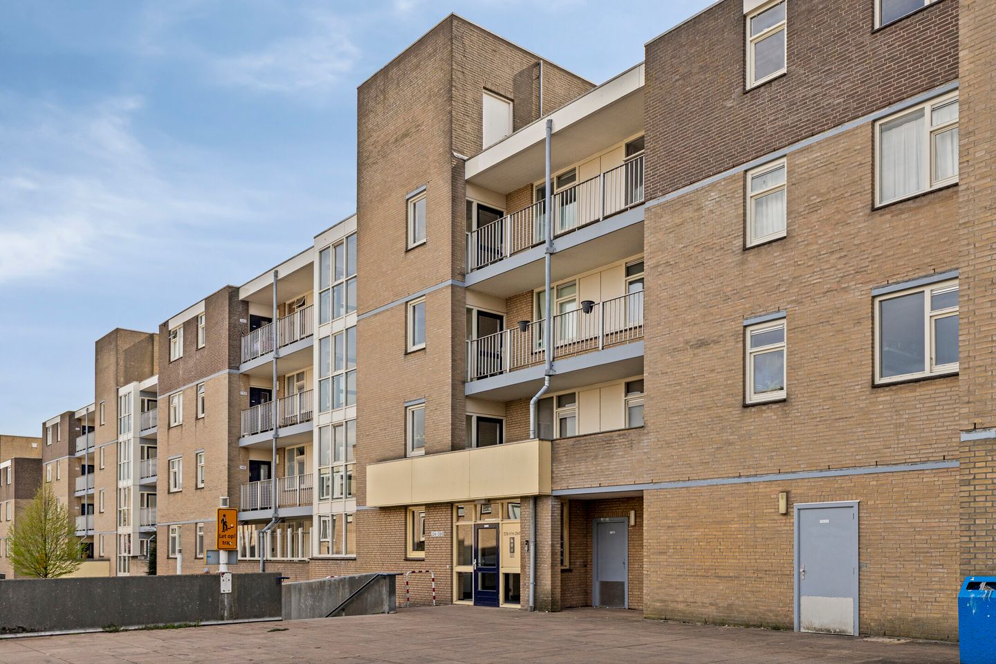 Foto 5 van Henry Moorepassage 232