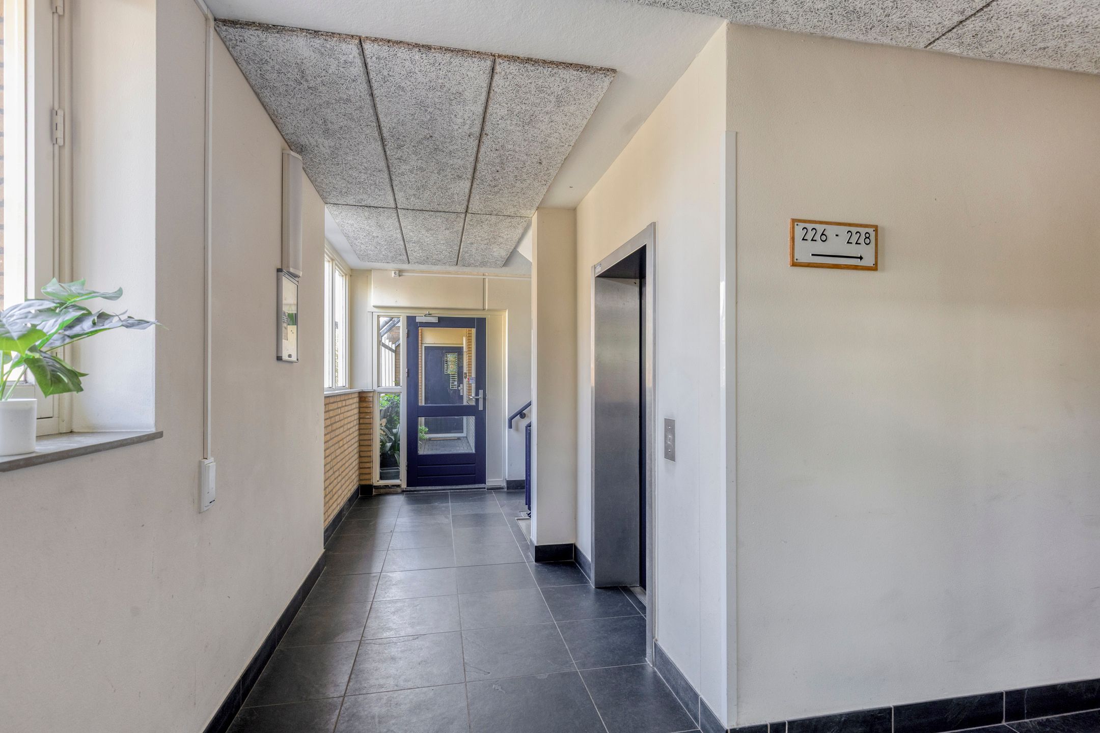 Foto 9 van Henry Moorepassage 232