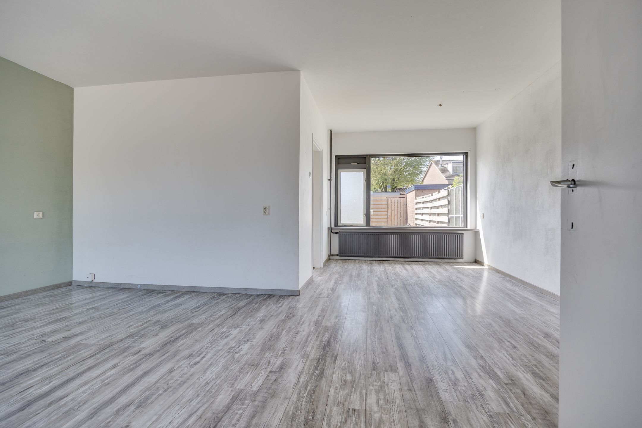 Photo 3 of Van Oldenbarneveltstraat 46