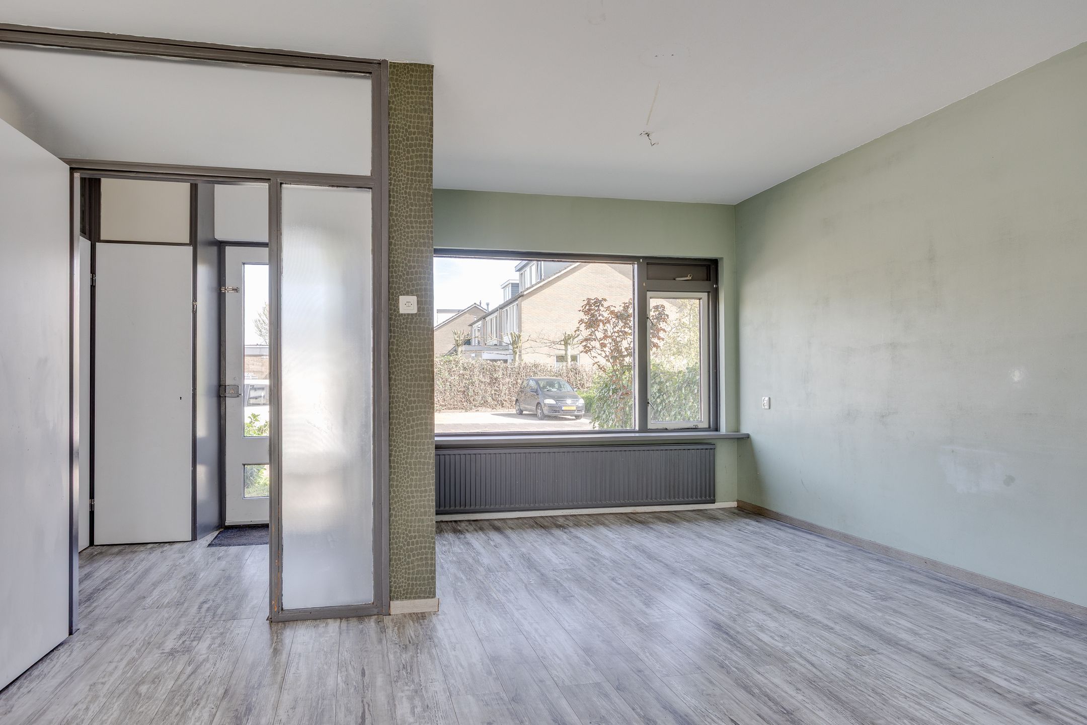 Photo 12 of Van Oldenbarneveltstraat 46