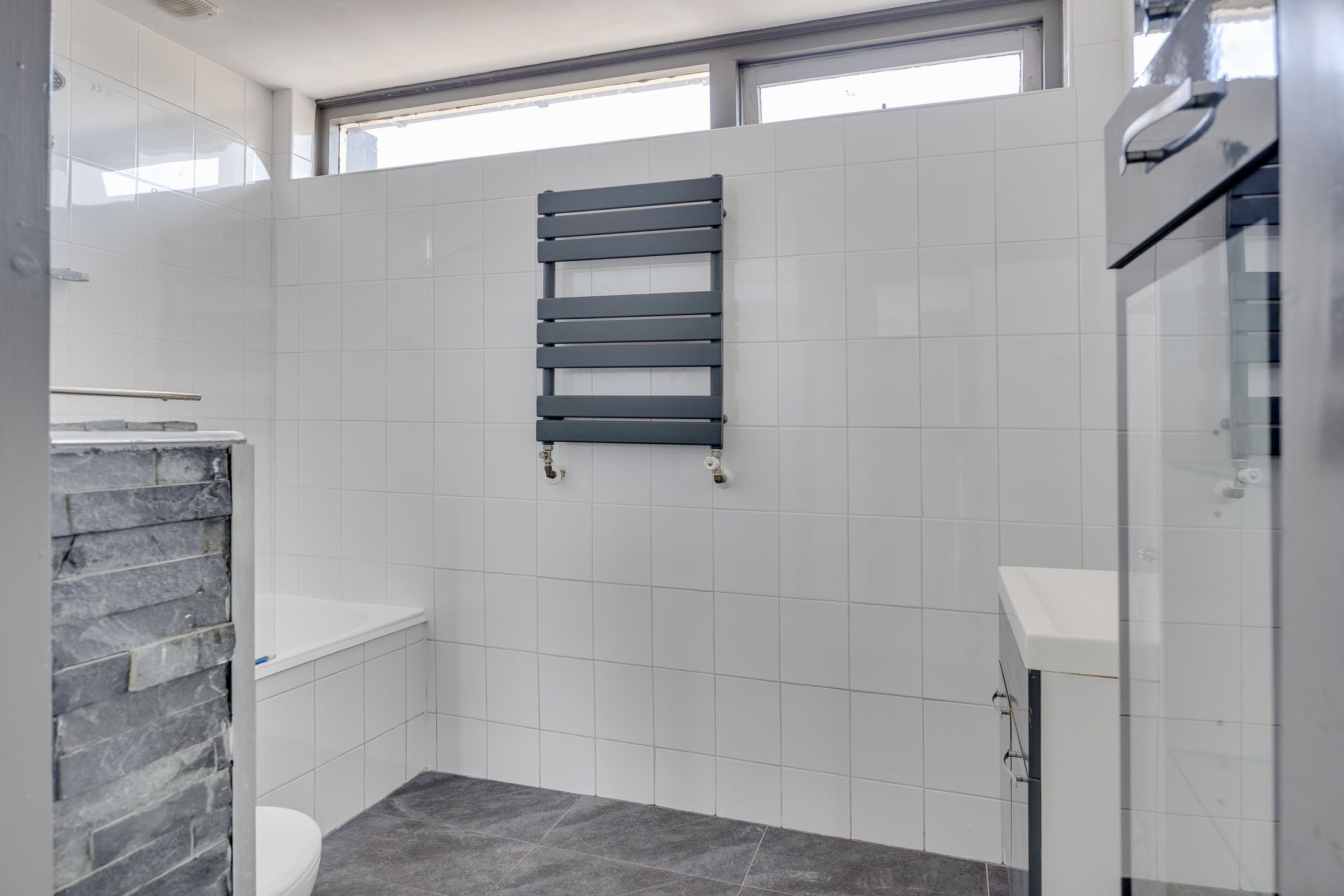 Photo 18 of Van Oldenbarneveltstraat 46