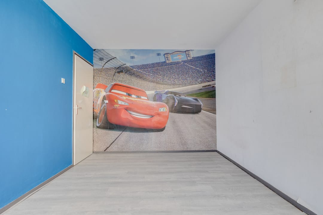 Photo 26 of Van Oldenbarneveltstraat 46