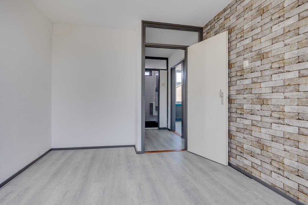 Photo 22 of Van Oldenbarneveltstraat 46