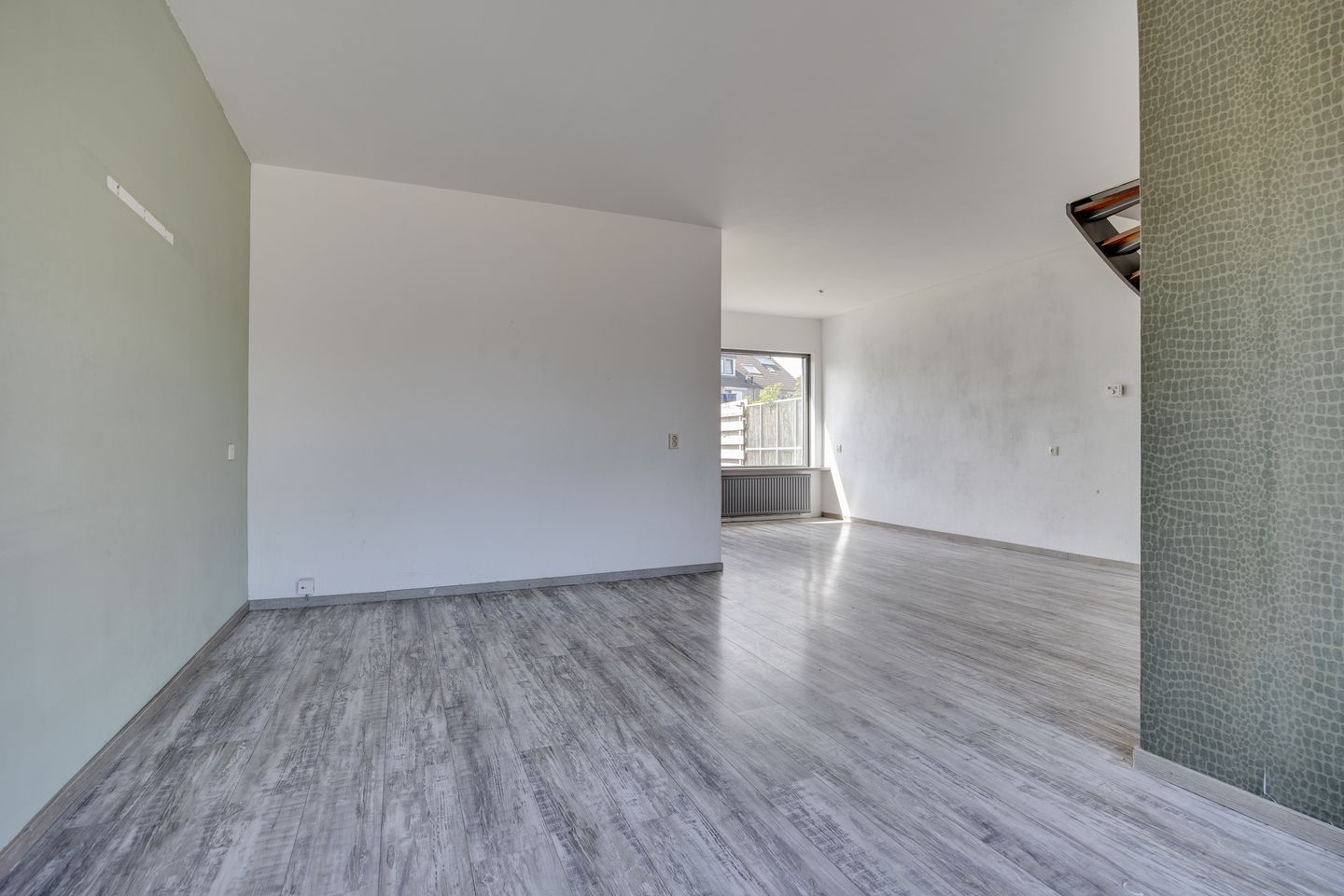 Photo 10 of Van Oldenbarneveltstraat 46