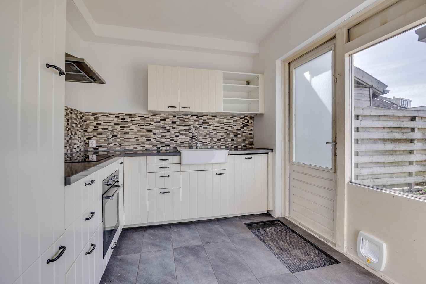 Photo 14 of Van Oldenbarneveltstraat 46