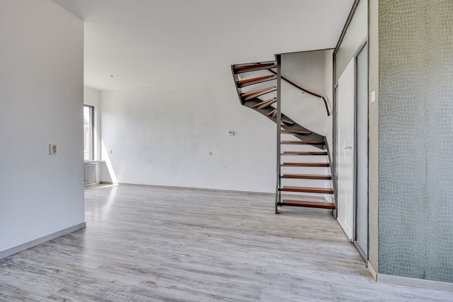 Photo 5 of Van Oldenbarneveltstraat 46