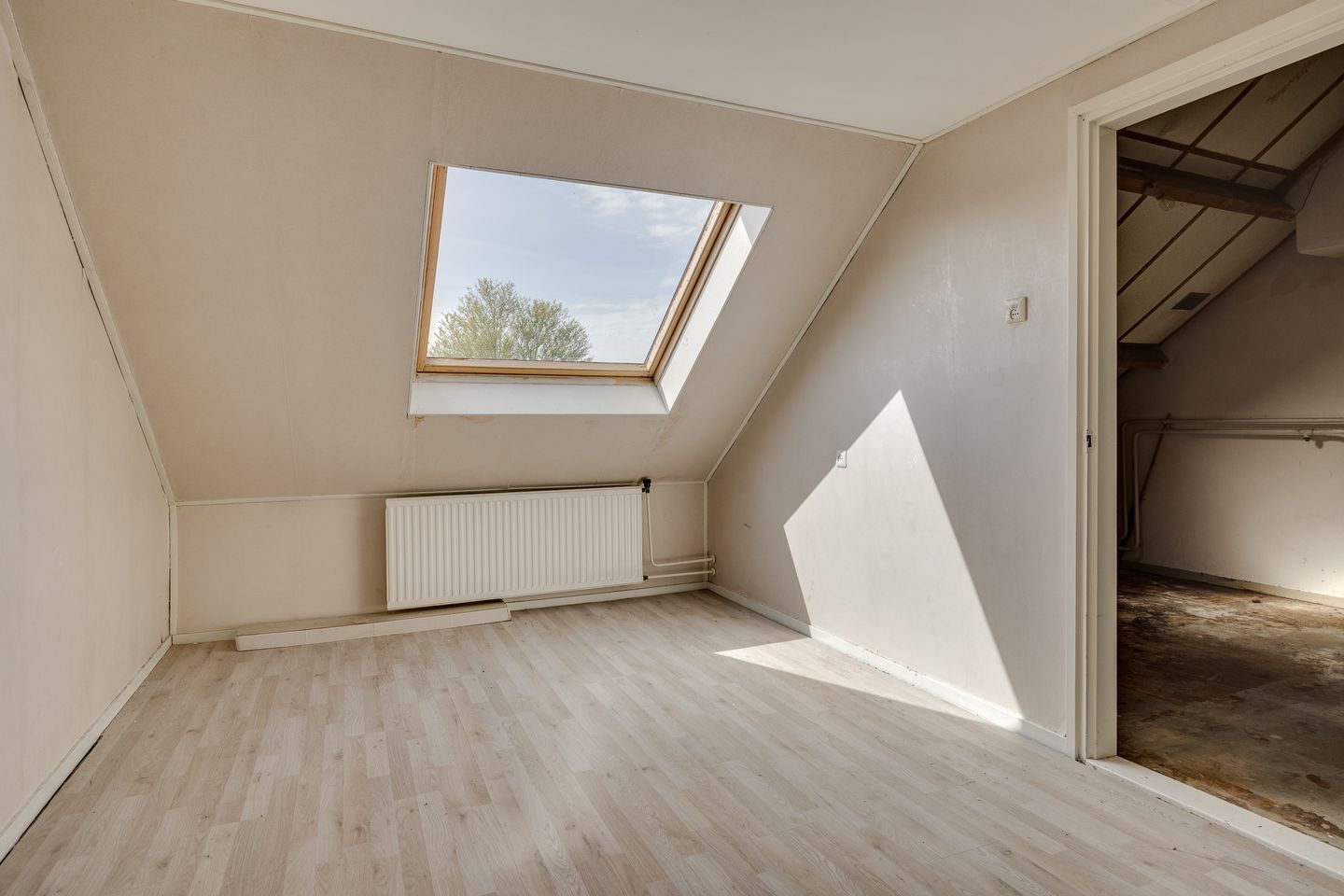 Photo 29 of Van Oldenbarneveltstraat 46