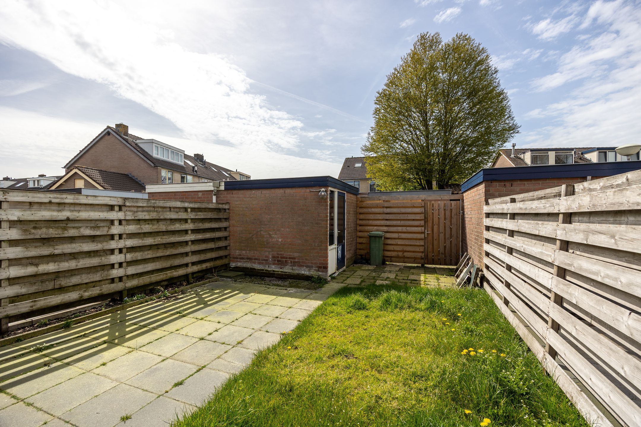 Photo 33 of Van Oldenbarneveltstraat 46