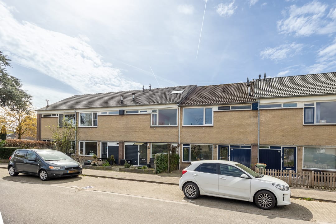 Photo 38 of Van Oldenbarneveltstraat 46