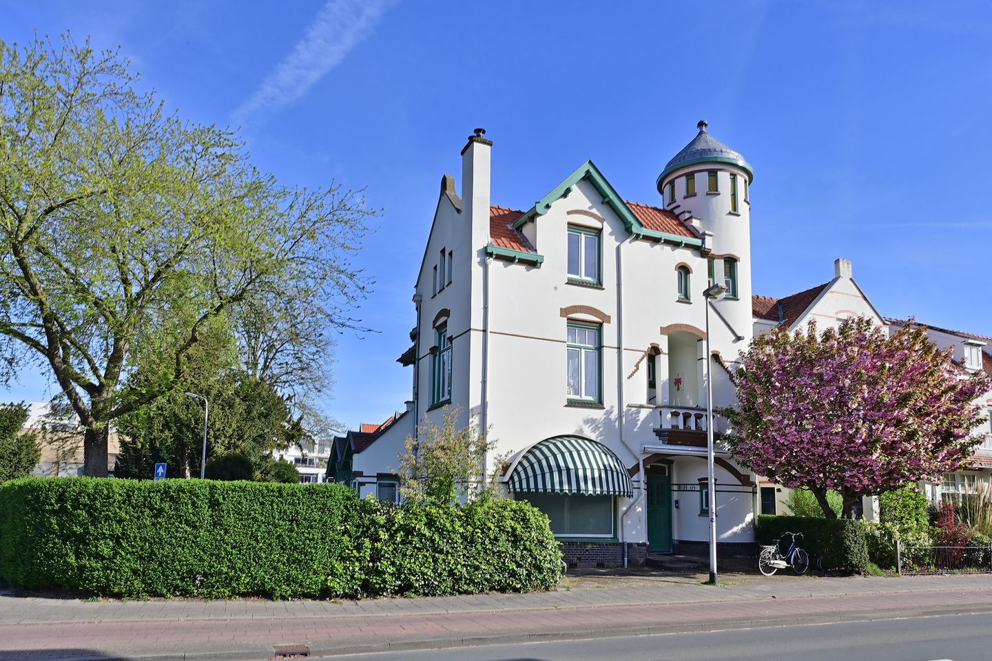 View photo 1 of Kerkstraat 3