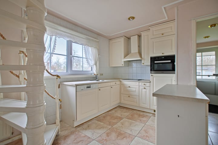 Vrijstaande woning te koop: Achterbos 32R3, Vinkeveen