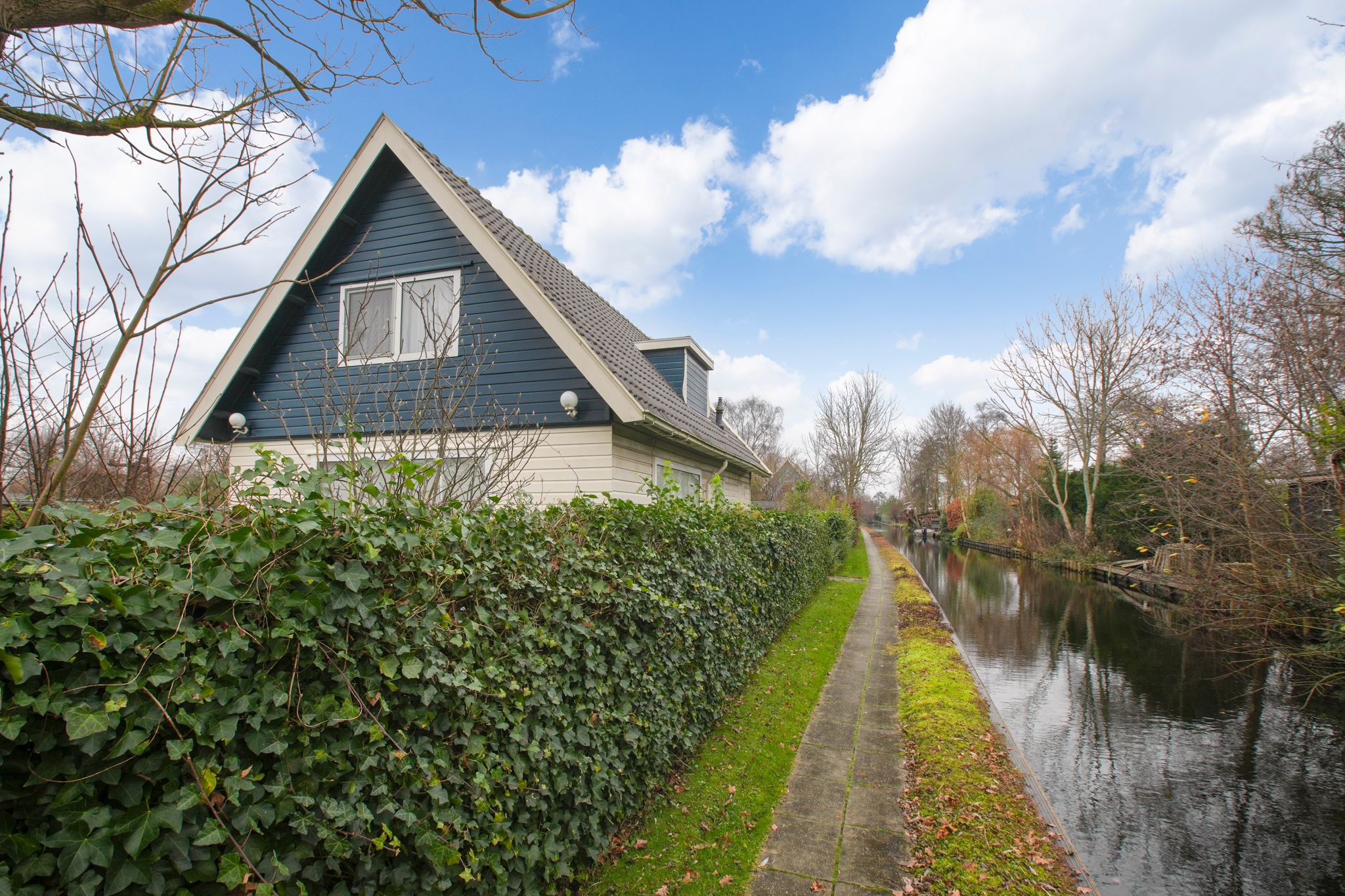 Photo 3 of Achterbos 32-R3