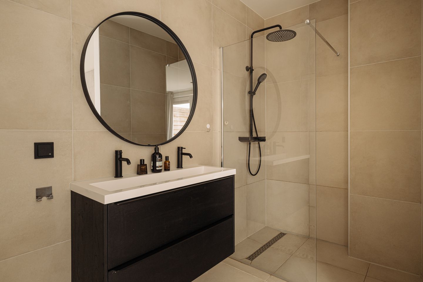 Foto 25 van Egelantiersstraat 105-A