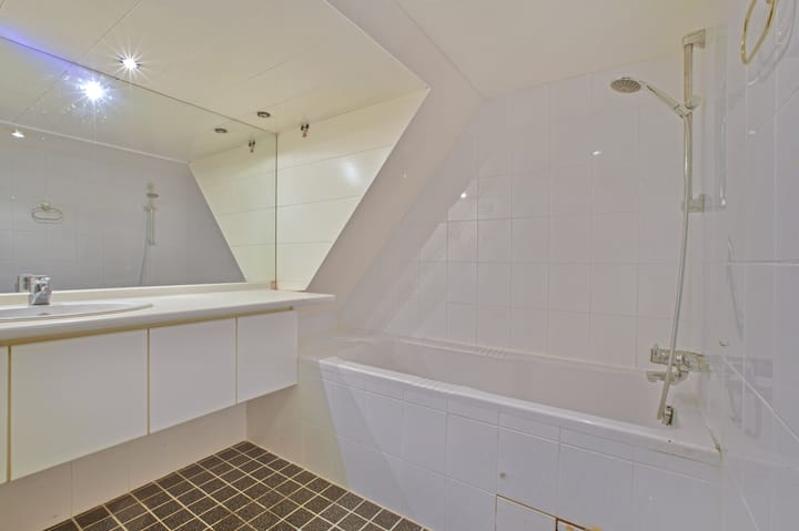 Vrijstaande woning te koop: Achterbos 32R3, Vinkeveen