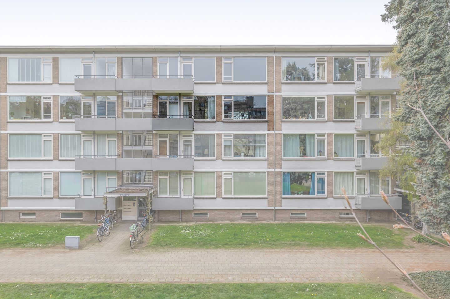 Foto 35 van Veldmaarschalk Montgomerylaan 825