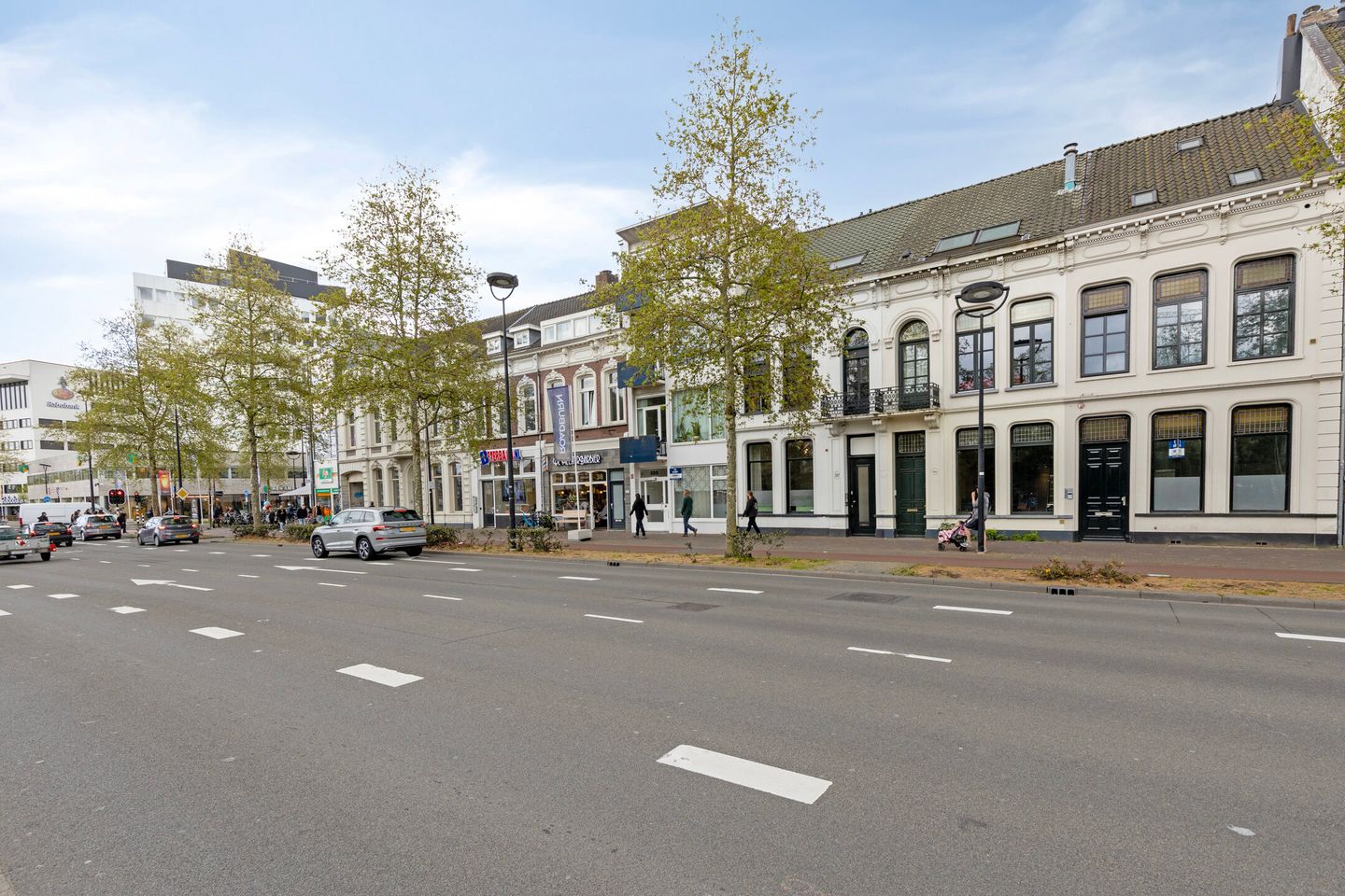 Bekijk foto 5 van Spoorlaan 322