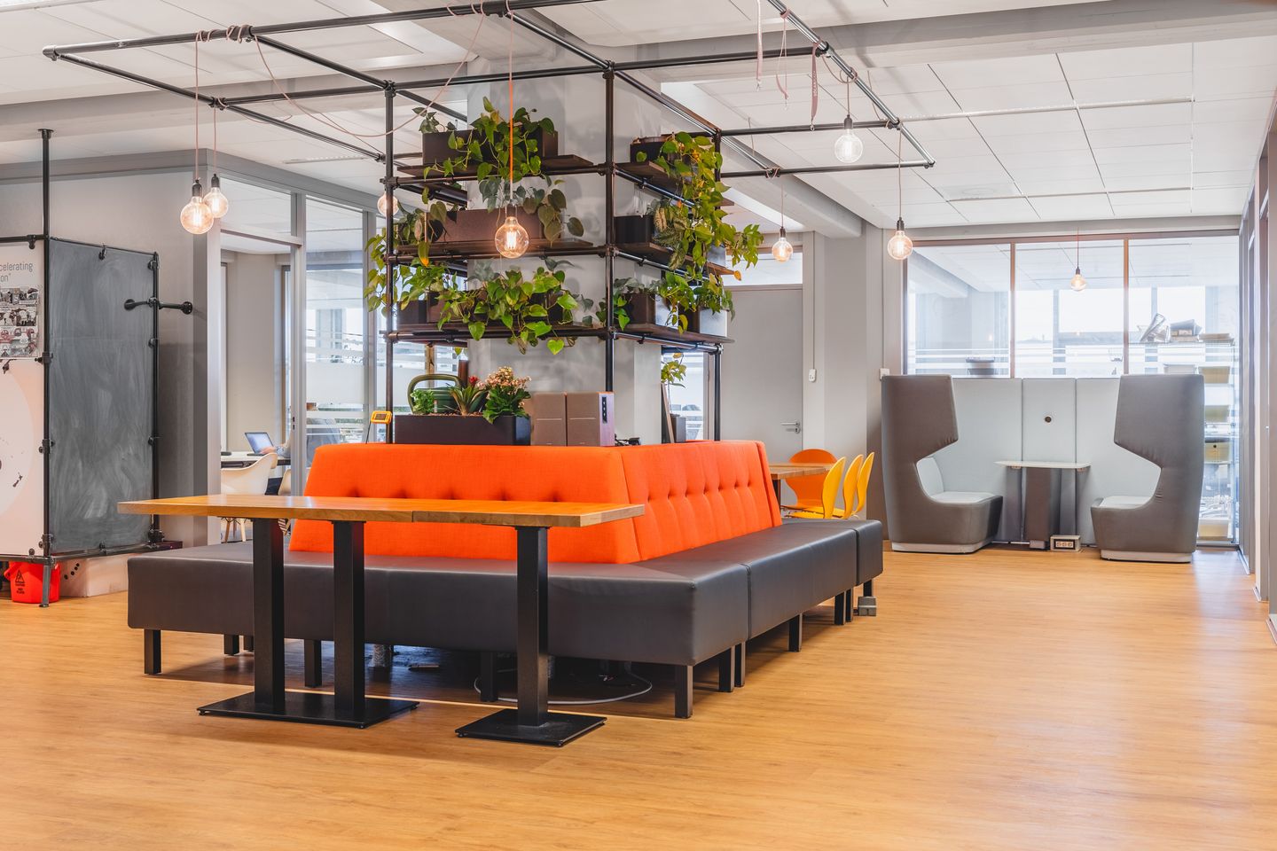 View photo 4 of Conradstraat 18-A