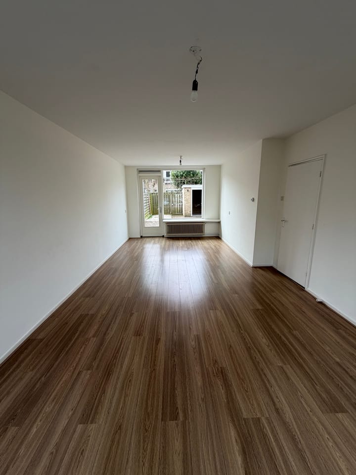 Photo 3 of Justus van Effenstraat 48