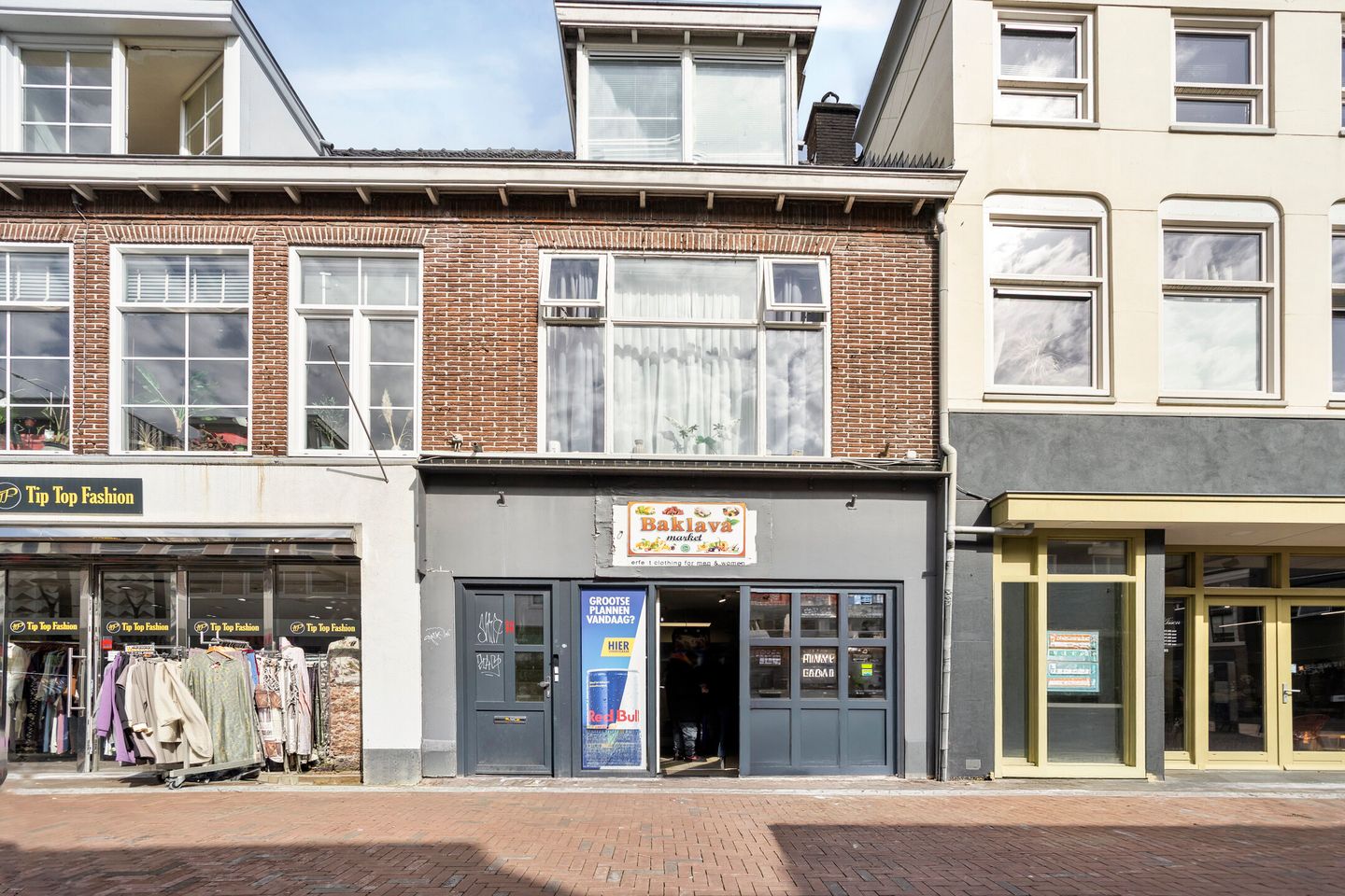 View photo 2 of Kruisstraat 8