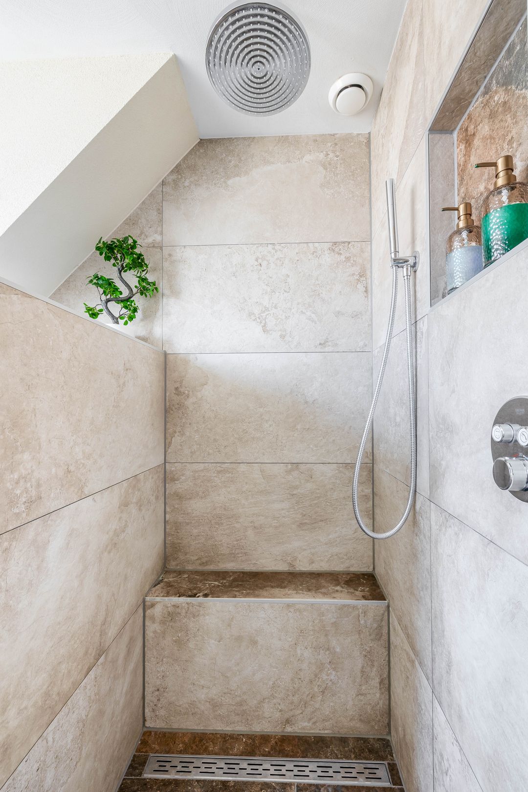 Foto 43 van Reggestraat 13