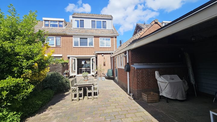 Photo 2 of Teunis Slagterstraat 4