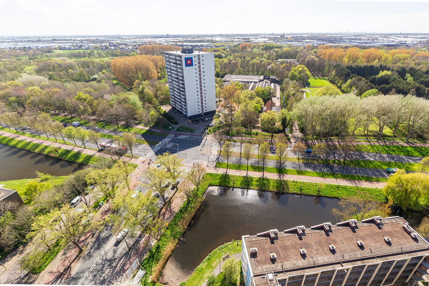 Panoramic 20th Floor Apartment with Sea, City and Dune Views — 14