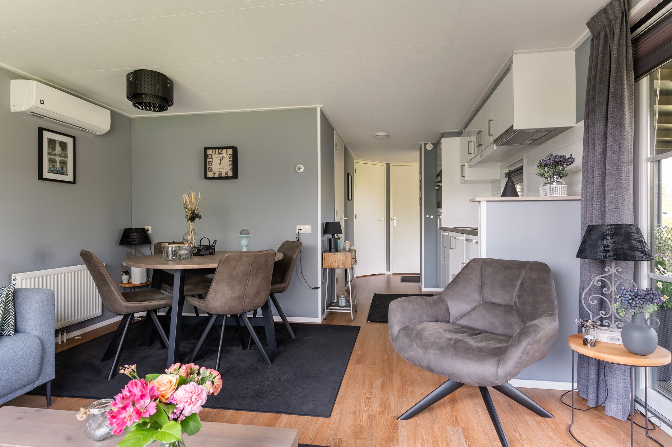 Photo 9 of Bekkenwal 2-170