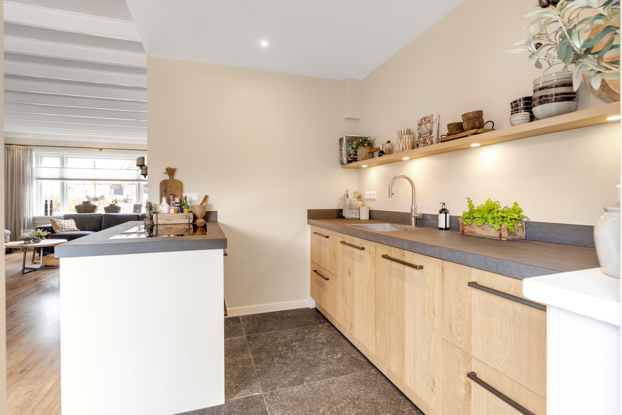 Foto 12 van Bentinckstraat 18