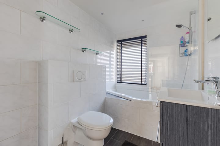 Photo 4 of Jan Bouwmeesterstraat 12-B