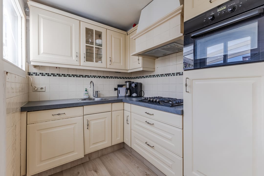 Photo 13 of Jan Bouwmeesterstraat 12-B