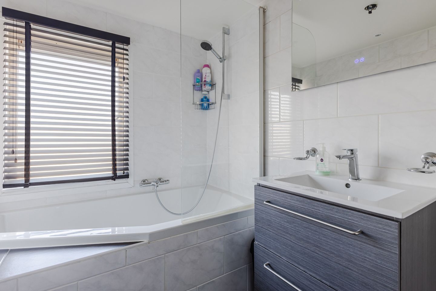 Photo 19 of Jan Bouwmeesterstraat 12-B