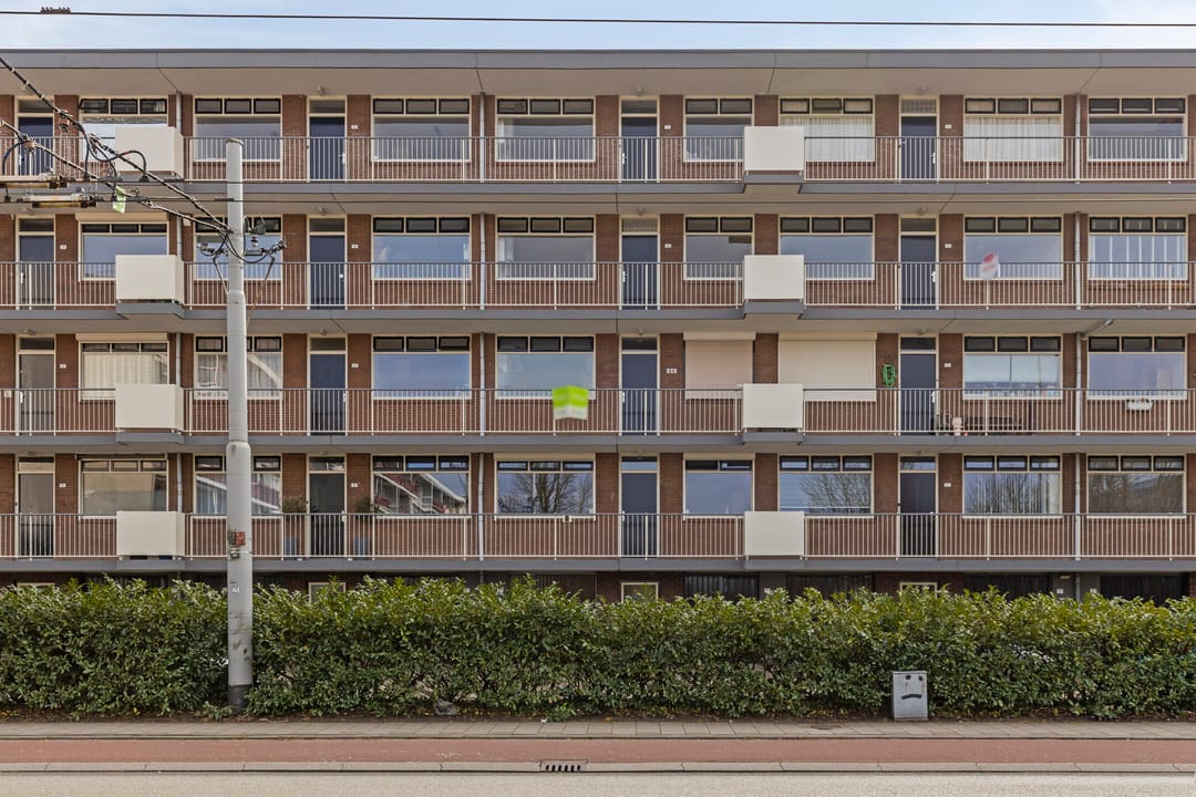 Photo 1 of Van Borselenstraat 38