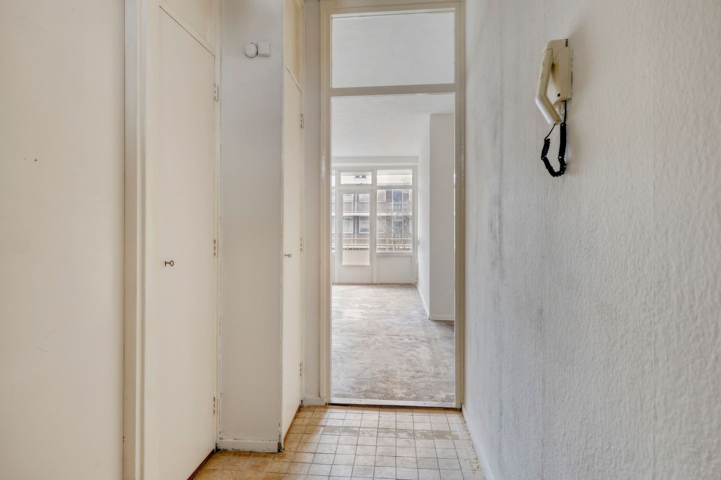 Photo 10 of Van Borselenstraat 38