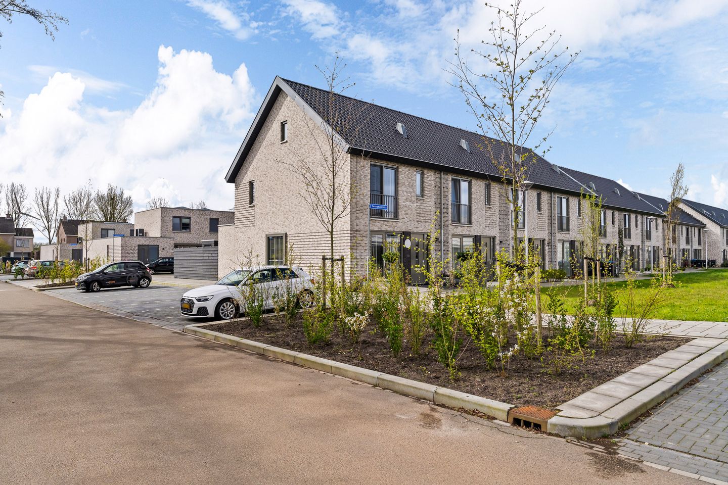 Photo 34 of Swingmastate 93