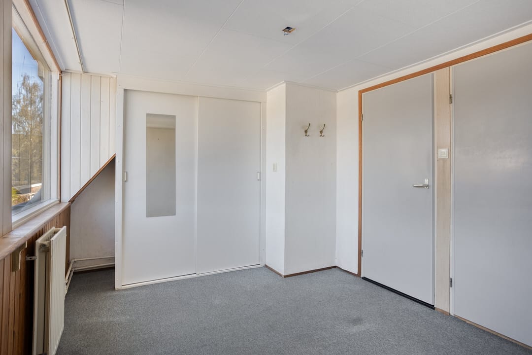 Photo 16 of Reitzstraat 10