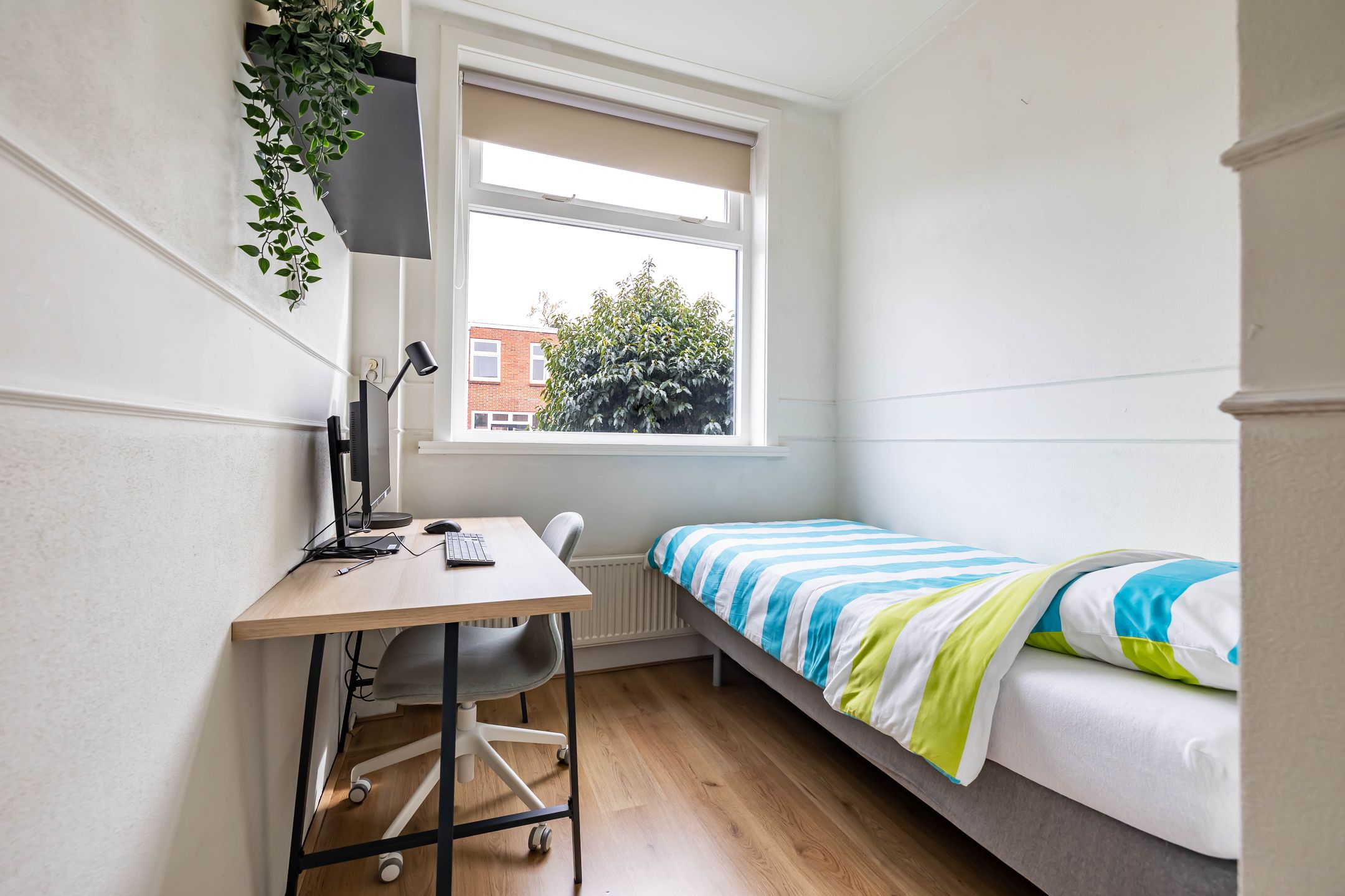 Foto 18 van Van Royenlaan 32-A