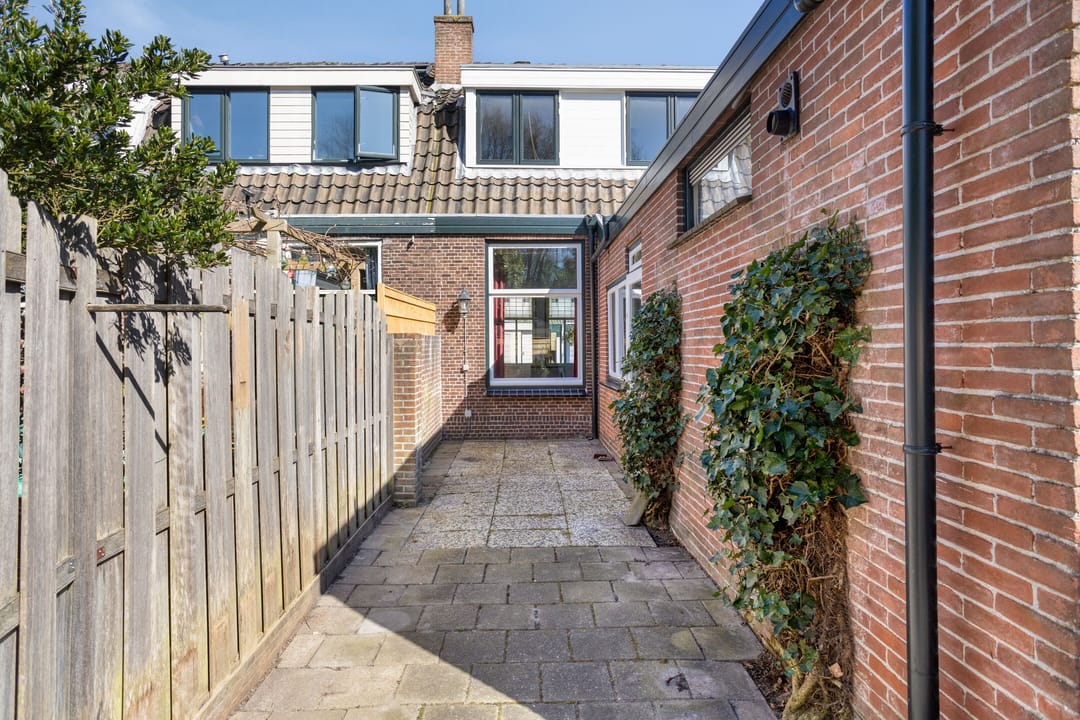 Photo 13 of Reitzstraat 10