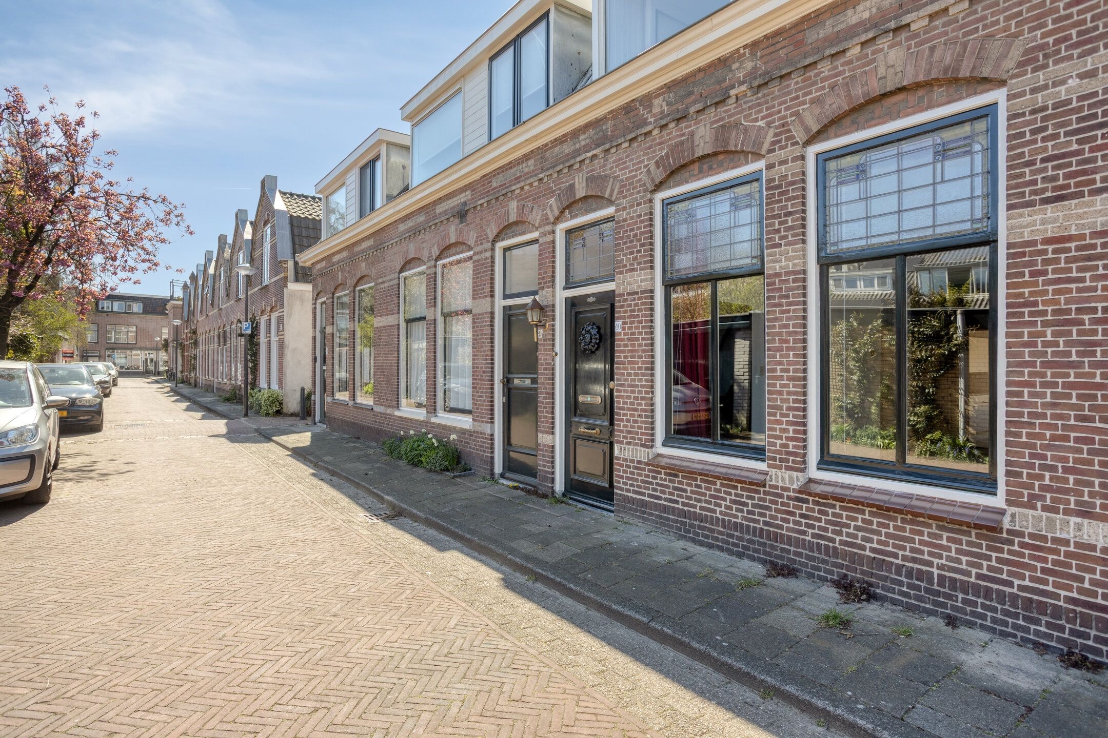 Photo 21 of Reitzstraat 10