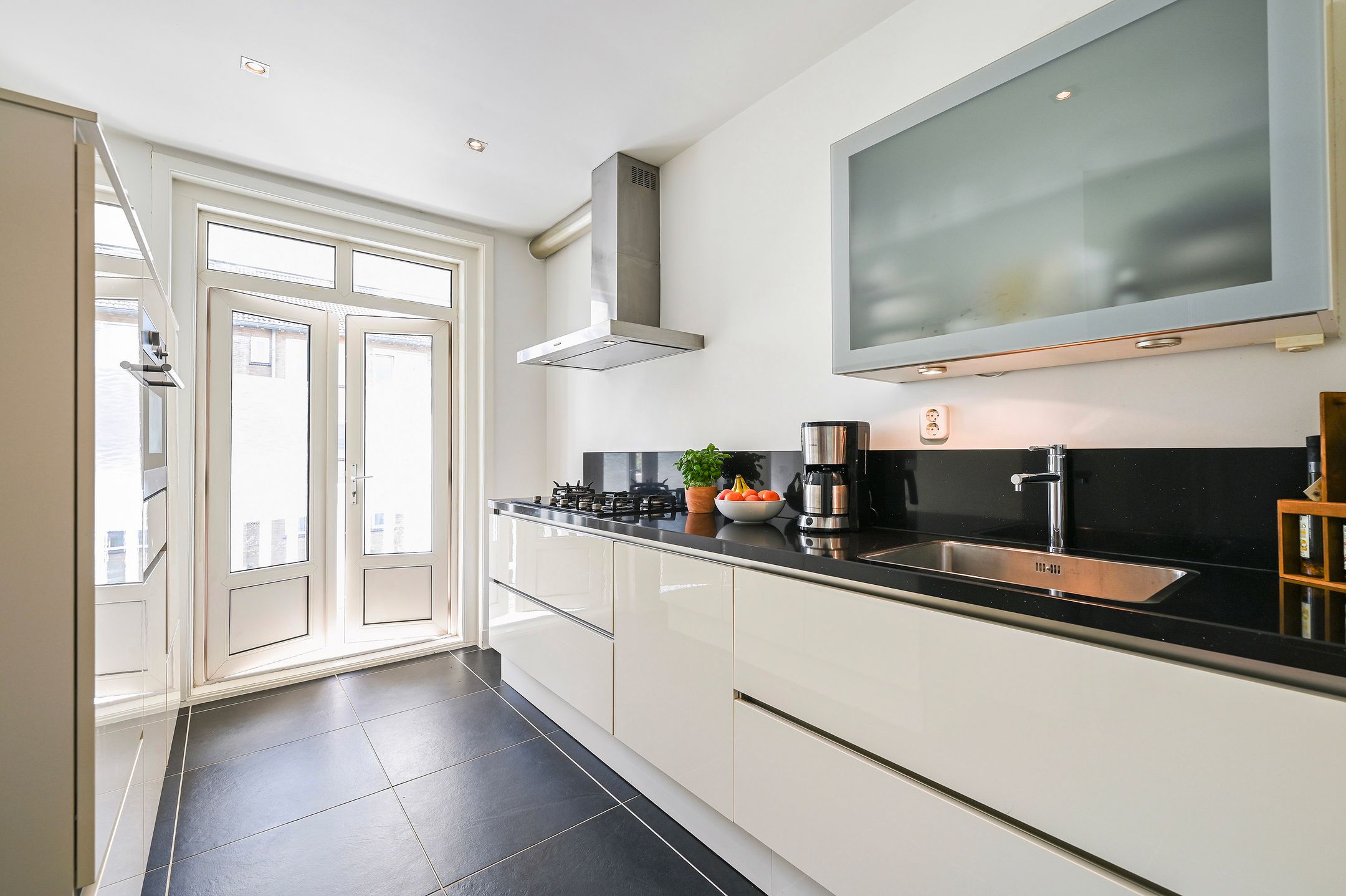 Photo 9 of Koningin Wilhelminalaan 320-A