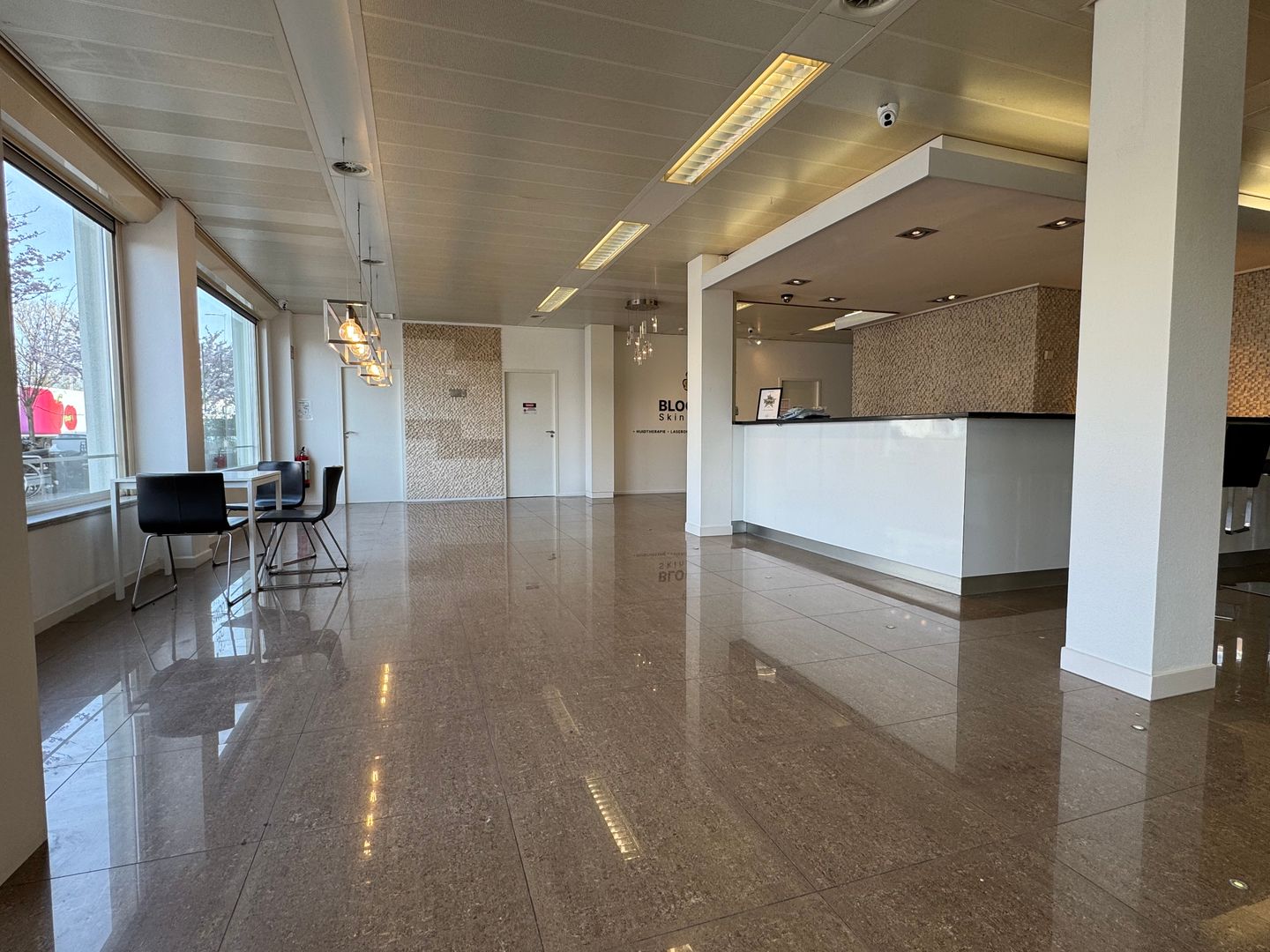 Bekijk foto 5 van Johan Huizingalaan 193